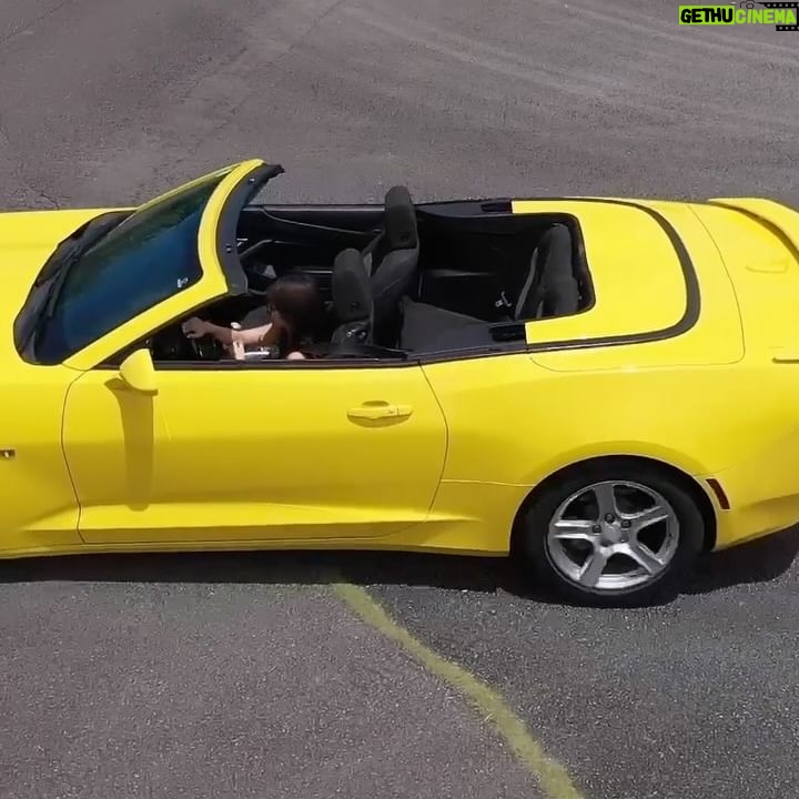Yuno Ohara - 39.3K Likes - ㅤㅤㅤㅤㅤㅤㅤㅤㅤㅤㅤㅤㅤ
写真集のオフショット😆🚘
海外での初運転は最高でした❤︎