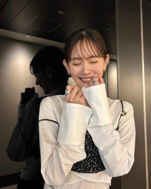 Yuri Nakamura Instagram - outfit @cinoh_official 
earrings,earcuff @pluietokyo 
necklace,rings(R) @rieukjewelry 
ring(L) @____.ree____ 
boots @staccatojapan_official