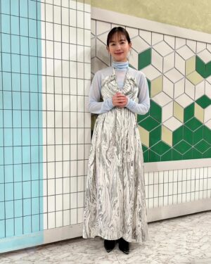 Yuri Nakamura Instagram - あさイチありがとうございました♡

◆ロケ衣装
outer @tarohoriuchi 
knit&shirt @amerivintage 
skirt @leinwande_official 

◆スタジオ
outfit @08sircus 
earrings @prmal_jewelry 
rings @shihara 
shoes @alm._official