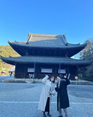 Yuri Nakamura Instagram - 明日放送のNHKあさイチ、お優しい森田洋平アナと冬の京都を巡りました。
楽しみ過ぎてごめんなさい😆
ぜひご覧くださいね〜