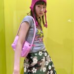 Yuri Tsunematsu Instagram - 🐈‍⬛ ྀི🪽 久しぶりの #恒私服 🫶⭒₊ ⊹₊ ⊹ @heavn のバックが可愛すぎ🧸🎀　 ニット帽は #ツネままの手編み ⊹♡
