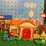 Yuri Tsunematsu Instagram – #animalcrossing × #LEGO 🌳
どう森とレゴのコラボアイテムかわいすぎ💛
見えないところまで細かく再現されていました…!!
(風船のプレゼントの中に物をしまえる、木の中に枝とかお金を入れられる、リンゴも落ちる🍎、ポストに手紙出し入れできる、ドアが開くなど…)
どう森で楽しいことの一つにお部屋を自分好みに作るという作業があるけど、それもレゴの家具を使ってできる。
窓の色とかパーツがあれば屋根の色も変えられる。
ゲームの世界が3Dになって本当に感動しました…‼️
作った方々天才👏
あつ森久々にやりたくなった🏡
#legoanimalcrossing