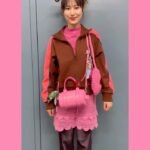 Yuri Tsunematsu Instagram - 🎎 #ツネからの誕生日動画 3月生まれの方💞 お誕生日おめでとうございます！！！ 皆さんにとって素敵な一年になりますように✨ Happy birthday to people are born in March!!! Wish you have a happy day and a nice year✨ 花粉がつらい季節になってきましたね… 最近は舞台「ハザカイキ」の稽古な日々！ 3/31の初日に向けて素晴らしいものを届けられるよう頑張ります！ 今回の #恒私服 は… 👜　#marcjacobs 🧥&👖 #nontokyo 🩳　#vintage 👡　#ugg リボンバッグは私の手作り✌️🎀 The crochet bow bag is hand-knitted by me✨ #yuritunes #bowbag #crochet