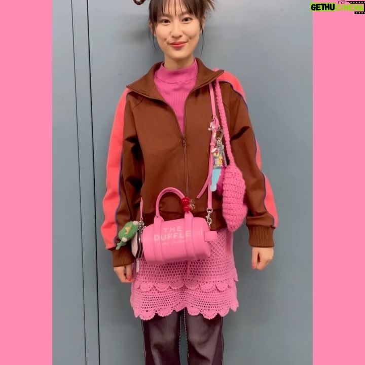 Yuri Tsunematsu - 10K Likes - 🎎 #ツネからの誕生日動画
3月生まれの方💞
お誕生日おめでとうございます!!!
皆さんにとって素敵な一年になりますように✨
Happy birthday to people are born in March!!!
Wish you have a happy day and a nice year✨
花粉がつらい季節になってきましたね…
最近は舞台「ハザカイキ」の稽古な日々!
3/31の初日に向けて素晴らしいものを届けられるよう頑張ります!
今回の #恒私服 は…
👜 #marcjacobs
🧥&👖 #nontokyo
🩳 #vintage
👡 #ugg
リボンバッグは私の手作り✌️🎀
The crochet bow bag is hand-knitted by me✨
#yuritunes #bowbag #crochet