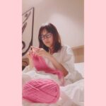 Yuri Tsunematsu Instagram - 🎎 #ツネからの誕生日動画 3月生まれの方💞 お誕生日おめでとうございます！！！ 皆さんにとって素敵な一年になりますように✨ Happy birthday to people are born in March!!! Wish you have a happy day and a nice year✨ 花粉がつらい季節になってきましたね… 最近は舞台「ハザカイキ」の稽古な日々！ 3/31の初日に向けて素晴らしいものを届けられるよう頑張ります！ 今回の #恒私服 は… 👜　#marcjacobs 🧥&👖 #nontokyo 🩳　#vintage 👡　#ugg リボンバッグは私の手作り✌️🎀 The crochet bow bag is hand-knitted by me✨ #yuritunes #bowbag #crochet
