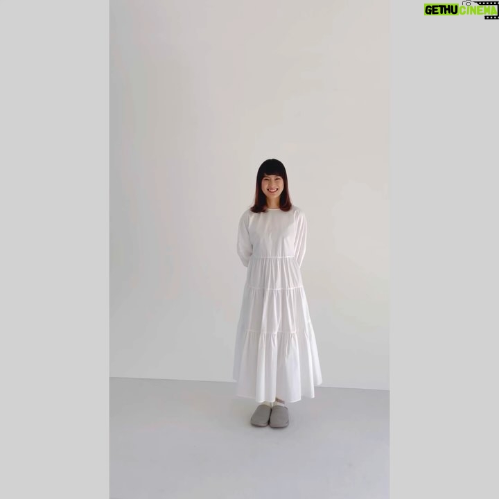 Yuri Tsunematsu Instagram - 🎙️ Bunkamura Production 2024 舞台『ハザカイキ』本日より開幕です! 橋本香という人間を最初から最後まで取りこぼす事なく 演じ切りたいと思います。そして常に進化していけるよう頑張ります。 カンパニーの皆さんと共に駆け抜けます! 客席に座る皆様も本作と一体になれる、いや、、ならざるを得ない作品になっています。そちらもお楽しみに…📸 THEATER MILANO-Za(東急歌舞伎町タワー6 階)にて 皆様のご来場をお待ちしております!! * * 【作・演出】三浦大輔 【出演】丸山隆平 勝地涼 恒松祐里 さとうほなみ 九条ジョー 米村亮太朗 横山由依 大空ゆうひ 風間杜夫 日高ボブ美 松澤匠 青山美郷 川綱治加来 【東京公演】2024 年 3 月 31 日(日)~4 月 22 日(月) THEATER MILANO-Za(東急歌舞伎町タワー6 階) 【大阪公演】2024 年 4 月 27 日(土)~5 月 6 日(月・休) 森ノ宮ピロティホール 【あらすじ】 芸能記者である菅原裕一(丸山隆平)が担当することになった、国民的人気タレントの橋本香(恒松祐里)と人気アーティスト・加藤勇(九条ジョー)の熱愛疑惑。リークしたのは、香の友人・野口裕子(横山由依)。 香の父・橋本浩二(風間杜夫)は人気俳優であったが、芸能事務所の社長となり、いまは香のマネージャーの田村修(米村亮太朗)とともにマネージメントをしている。香がまだ幼い頃に、不倫をスクープされ芸能界から姿を消した自身の経験を元に、香にはスキャンダルを起こさないよう諭している。マンションから出てきた香を追い、菅原が入ったスナックには浩二と離婚した香の母・智子(大空ゆうひ)がいた。 菅原には同棲している恋人・鈴木里美(さとうほなみ)と、親友・今井伸二(勝地涼)がいる。菅原は里美との生活に安らぎを得、今井と会うときには仕事の愚痴を話したり、ごく普通に過ごし、そんな生活が今後も続くと信じていたが、実は二人は菅原の仕事を快く思ってはいなかった。 ある日勇がとある不祥事で芸能界を追放され、事態が急変する。勇との熱愛をスクープされた香にも芸能人としての存続の危機が訪れ、菅原も芸能記者として最悪の事態に陥る……。 #ハザカイキ #恒松祐里