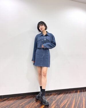 Yurika Kubo Instagram - #声優と夜あそび 衣装🧖🏻‍♀️🌈
今も膝に顔あるよ！

▷

#シカコ #shikaco #小️鹿 #시카코
#久保ユリカ #kuboyurika #久保百合花 #쿠보유리카 #奈良 #NARA #나라 #鹿 #deer #사슴 #声優と夜あそび木曜日 #浪川花江と夜あそび