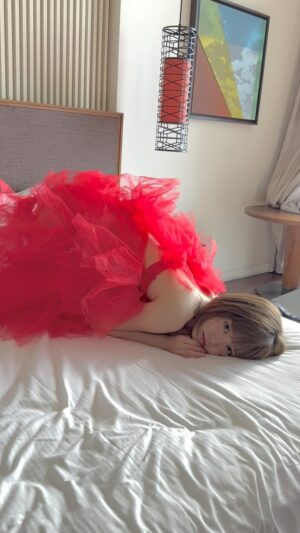 Yurika Kubo Instagram - 7/1発売🫧写真集『EUREKA』
寝そうなオフショット動画あげてみますね👼🏻

▷

#シカコ #shikaco #小️鹿 #시카코 
#久保ユリカ #kuboyurika #久保百合花 #쿠보유리카 #奈良 #NARA #나라 #鹿 #deer #사슴 #ボブ #bobhaircut #단발머리 #写真集 #eureka #夏 #summer