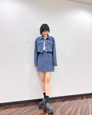 Yurika Kubo Instagram - #声優と夜あそび 衣装🧖🏻‍♀️🌈
今も膝に顔あるよ！

▷

#シカコ #shikaco #小️鹿 #시카코
#久保ユリカ #kuboyurika #久保百合花 #쿠보유리카 #奈良 #NARA #나라 #鹿 #deer #사슴 #声優と夜あそび木曜日 #浪川花江と夜あそび