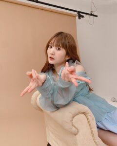 Yurika Kubo Instagram - 「可愛くって意地悪しちゃう」ジャケットオフショット🥨 styling @oshida__ayaka ・ ・ ・ この日のために最強可愛い ヘアカラーにしてくれたのは @natsumiii__nanuk ちゃん💓 最強素敵エクステで ロングヘアにしてくれたのは @shotawata_nabe さん🌈 ▷ #シカコ #shikaco #小鹿 #시카코 #久保ユリカ #kuboyurika #久保百合花 #쿠보유리카 #奈良 #NARA #나라 #鹿 #deer #사슴 #ootd #오오티디 #옷스타그램 #코디 #勇者が死んだ #マルグリット #可愛くって意地悪しちゃう #カワイジ
