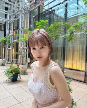 Yurika Kubo Instagram - 35歳のバースデーイベント！🍰
素敵で厳かな会場（レストラン）なのに
最高に陽気で史上最大にのびのびした！🤍

皆さん本当にありがとう！🫧

次のバースデーイベントは40歳かしら…？

dress👗 @pachelbel_dress #パッヘルベルドレス 

▷

#シカコ #shikaco #小️鹿 #시카코 
#久保ユリカ #kuboyurika #久保百合花 #쿠보유리카 #奈良 #NARA #나라 #鹿 #deer #사슴 #ボブ #bobhaircut #단발머리 #LIVE #birthdayevent #ディナーショー #dinnershow #俺のフレンチグランメゾン大手町 #俺のフレンチ