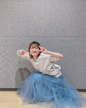 Yurika Kubo Instagram - 青ブタ！2023年夏劇場公開です🌈
よろしくお願いします☃️

・
・
・
sweat @agnesb_officiel 
shoes @newbalance 

▷
#シカコ #shikaco #小鹿 #시카코 
#久保ユリカ #kuboyurika #久保百合花 #쿠보유리카 #奈良 #NARA #나라 #鹿 #deer #사슴 #ootd #오오티디 #옷스타그램 #코디 #sneaker #スニーカー #ニューバランス #newbalance #水色
