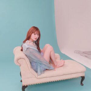 Yurika Kubo Instagram - 「可愛くって意地悪しちゃう」ジャケットオフショット🫧
5月24日発売です🍑
・
・
・
styling @oshida__ayaka 

▷
#シカコ #shikaco #小鹿 #시카코 
#久保ユリカ #kuboyurika #久保百合花 #쿠보유리카 #奈良 #NARA #나라 #鹿 #deer #사슴 #ootd #오오티디 #옷스타그램 #코디 #勇者が死んだ #マルグリット #可愛くって意地悪しちゃう #カワイジ