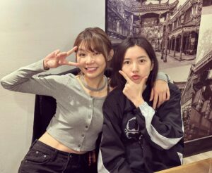 Yuto Lin Instagram - 0618
出發前能見到yuri真的很開心
妳還是一樣的大笑
一樣的讓人感動
一樣的愛吃辣
一樣的努力
謝謝妳默默的（其實是很忙碌）的陪伴
有機會的話一定要來找我玩ㄛ😊😊
@xx15995