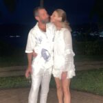 Yuval Scharf Instagram – ‏We took some time Off to get some rest and fresh air for our hearts and bones 🤍🦴🌴🇸🇨

@clubmedseychelles @clubmed