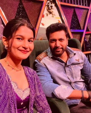 Yuvina Parthavi Instagram - #kannamma💓 👨‍👧
@jayamravi_official 🥰
Watch Super Singer Season-10 today  at 6:30pm🕡 
@vijaytelevision 🚨🚨🚨
#siren108 🚨
@antony_bhagyaraj 
@thehmmofficial 
@sujataavijaykumar 
@anushavijaykumar 💕