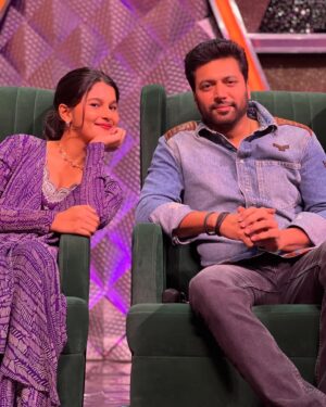 Yuvina Parthavi Instagram - #kannamma💓 👨‍👧
@jayamravi_official 🥰
Watch Super Singer Season-10 today  at 6:30pm🕡 
@vijaytelevision 🚨🚨🚨
#siren108 🚨
@antony_bhagyaraj 
@thehmmofficial 
@sujataavijaykumar 
@anushavijaykumar 💕