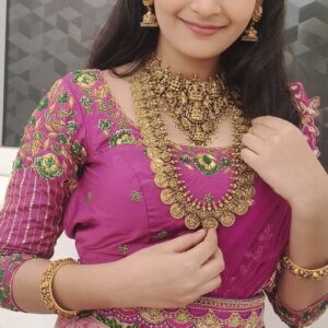 Actress Yuvina Parthavi HD Instagram Photos and Wallpapers October 2022