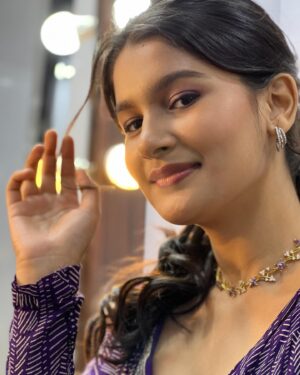 Yuvina Parthavi Instagram - 🎵🚨#siren promotions 🚨 @thehmmofficial 🎵
🪻💜👠🧞
.
.
.
.
Mua: @makeup_by_kez 
Hair do: @banuhairstylist 
Couture: @nirali_design_house 🧞