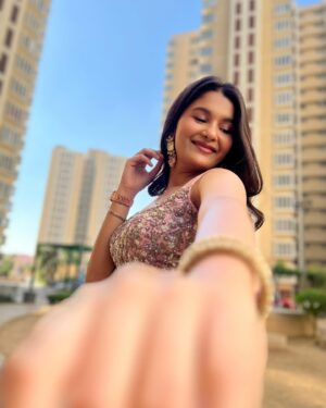 Yuvina Parthavi Instagram - Embracing my inner Barbie (desi version)💅🏻💕
.
.
.
.
.
Mua💄: @makeup_by_kez 
Hair do💁🏻‍♀️: @banuhairstylist 
Couture👗: @nirali_design_house 
.
.
.
.
🦢💓🪞🪷
.
.
#yuvinaparthavi #siren #audiolaunch #trailerlaunch