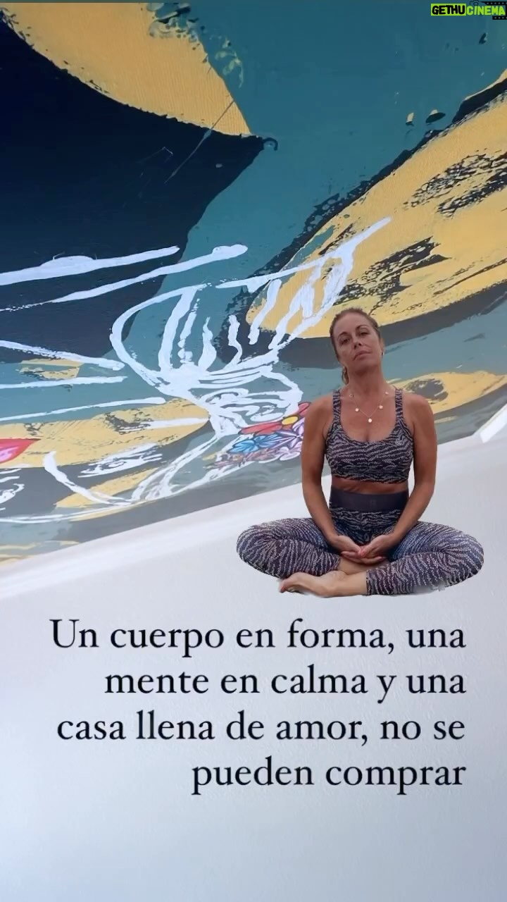Yuyuniz Navas Instagram - El tiempo es oro el tiempo enseña el tiempo se aprovecha #tbt