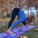 Yuyuniz Navas Instagram – El Yoga, es la mejor herramienta de auto educación y realización a la vez.
A través del cuerpo logramos desarrollar niveles de conciencia, y liberar toxinas.
El Yoga, es también la perfecta herramienta de salud, ya que nos permite trabajar sobre nuestra atención.
La fluctuación de pensamientos,  la atención dividida, y la pérdida de memoria, perjudica enormemente nuestra salud física y mental.
#practicadeyoga #memoria #atencion #dristi #saludmental #foco #elcaminodelyoga
@martinpetit1
