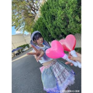 Yuzuki Hirakawa Instagram - 👑
⁡
王様戦隊キングオージャー
第38話ありがとうございました！
⁡
｢不動のアイドルデビュー｣
⁡
皆様いかがでしたでしょうか？
この撮影期間は、レコーディングしたりダンス練習したりと自分ってアーティストかな？と錯覚しながら毎日頑張っておりました！笑
リタとしてもここまで本格的に顔を出してお芝居する事が初めてだったので、撮影もすごく新鮮で視界良好でした👀
⁡
⁡
ダンスパフォーマンスは、以前舞台でもご一緒させて頂いた事務所の先輩である水野絵梨奈さんが担当してくださいました！
練習から本番までずっとアドバイスを貰ったり励ましてもらったりと沢山助けて頂きました...！
ありがとうございました🙇🏻‍♀️✨️
⁡
そして歌唱パフォーマンスは｢もっふんのうた｣を歌いながらパフォーマンスさせて頂きました！
こちらの振付は出口たかしさんが担当して下さいました！可愛い振付をありがとうございます🥹💜
皆さんに真似して踊って欲しいですねっ！
⁡
そしてそして、事務所の先輩であるTHE RAMPAGEの皆さんにもお写真にて登場して頂きました！
ありがとうございました🙇🏻‍♀️
⁡
そしてそしてそして、イコ･マリナ役で生駒里奈さんにもサプライズ登場して頂きました！！
もう目ん玉飛び出ましたよ、、、
本当にありがとうございました😭
⁡
第38話は本当に沢山の方が協力して下さって完成した回です。
本当にありがとうございました！
⁡
⁡
来週は第39話。
ンコソパ頂上決戦です。
見どころ満載！！！！
お楽しみに💫
⁡
#王様戦隊キングオージャー
#キングオージャー
#水野絵梨奈 さん
#出口たかし さん
#THERAMPAGE さん
#生駒里奈 さん
