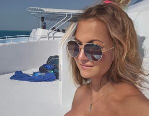 Yvetta Blanarovičová Instagram - Všechny vás zdravím...#relax #blue #see