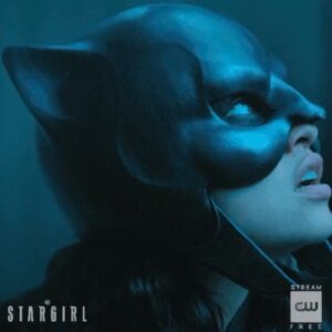 Yvette Monreal Instagram - What the HECK am I looking at 👀?! Dying to find out as I have YET to see tonight’s FINALE🙀💕 ive been saving it for today😋Im so excited!!! Watch it tonight on the CW, OR download the Dcuniverse app to watch longer versions of the episodes!!
The cast and I will be live tweeting tonight at 8p.m pacific time😸see you then!