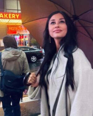 Yvette Monreal Instagram - NY memmys💭🗽💕