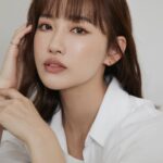 Yvonne Liang Instagram - 也許， 美好的奇蹟本來就正在發生， 不用特別去相信， 只要在茫茫人海中， 你能認出來就好。 🩶