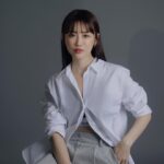Yvonne Liang Instagram - 春天入夏之際，乾淨清爽🩶