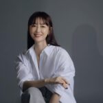 Yvonne Liang Instagram - 春天入夏之際，乾淨清爽🩶