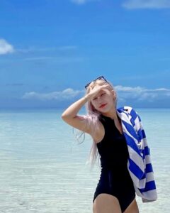 Actress ZSun HD Instagram Photos and Wallpapers March 2024