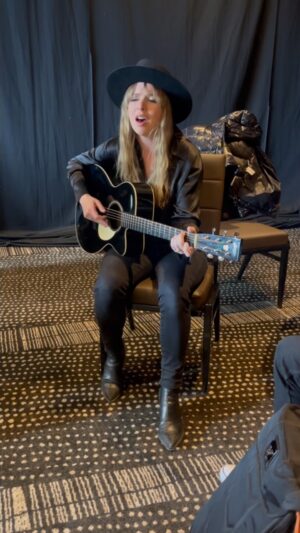 ZZ Ward Instagram - It was cold outside but it was hot in the green room! This is a little of us warming up with Charlie Ain’t Home from my show in Jackson Hole #dirtyshine