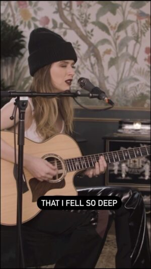 ZZ Ward Instagram - Loved jamming to Sex & Stardust on acoustic 🔥 🔥 link in bio