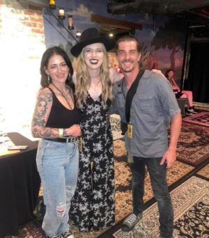 ZZ Ward Instagram - My heart is so full!!!!! Of Dirty Shine🤗🤗🤗the love I feel from you guys is on another level, I’m so happy to share this new album with you and connect with you at these shows on the one hell of a night tour!! It’s been so amazing hearing your stories and how you’ve connected with my music and the tattoos y’all?!? 🤯🤯🤯literally blow my mind!!! So much love!!! Let’s go dirty shine!!💪🏻⭐️🔥