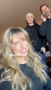 Actress ZZ Ward HD Instagram Photos and Wallpapers April 2023