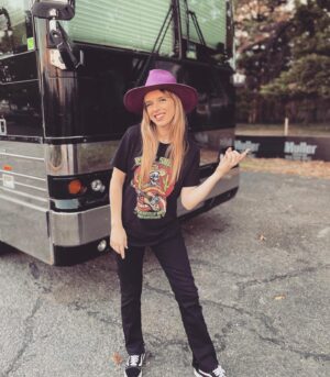 ZZ Ward Instagram - It feels SO good!!!!! Being out on tour, seeing my dirty shine fam at these shows, hearing your stories about how you’ve connected with my music! Feeling all this love for the new album! It’s all happening!!!! What a year we’ve had leading up to this point!! Hope you guys have loved this journey as much as I have!!! Boston tonight!!!!🤩🤩🤩 let’s go dirty shine!!!!