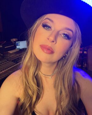 ZZ Ward Instagram - What an amazing year of my life it’s been!! SOO grateful 🙏 Got off tour, had another beautiful baby boy and I’m getting ready for new music, and so many new adventures!!! So pumped to be hitting the road again next month with SLASH and to celebrate life, love and music with everyone all around the country!! I love my life! And I love being a working Mama. Thankfully my boys don’t hate my singing!! 😮‍💨 Not gonna lie, it’s a balance lol but damn I wouldn’t change any of it for the world. Here’s to another trip around the sun 🍻🥳❤️