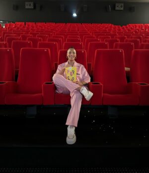 Zaho Instagram - Je vous présente le film YO MAMA ! 
Une vraie histoire, des mois de travail et de la bonne musique… enfin au cinéma 🤗

#YoMama