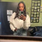 Zainab Johnson Instagram - Green room Z ☺️ THANK YOU to Everyone that came out to see me @flapperscomedy last night!!! 🤗 🎟️🎟️🎟️ 🔗 in bio May 15th - Portland, OR @heliumcomedypdx May 23-26 - Jacksonville, FL @comedyzonejax June 13-14 - Nashville, TN @zaniesnashville June 21-22 - San Francisco, CA @cobbscomedyclub July 18 - Columbus, OH @columbusfunnybone July 19-20 - Cleveland, OH @clevelandfunnybone July 24 - Los Angeles @hollywoodimprov August 22-24 - Chicago, IL @zanieschicago September 13-14 - Bloomington, IN @comedyattic September 19-21 - Washington, DC @dccomedyloft Sept 27-28 St. Paul, MN @laughcampopenmic October 17-19 Philadelphia, PA @punchlinephilly october 25-26 Detroit, MI @houseofcomedydet November 19-23 London, UK (tix will be announced soon) 💄: @xolanibeauty