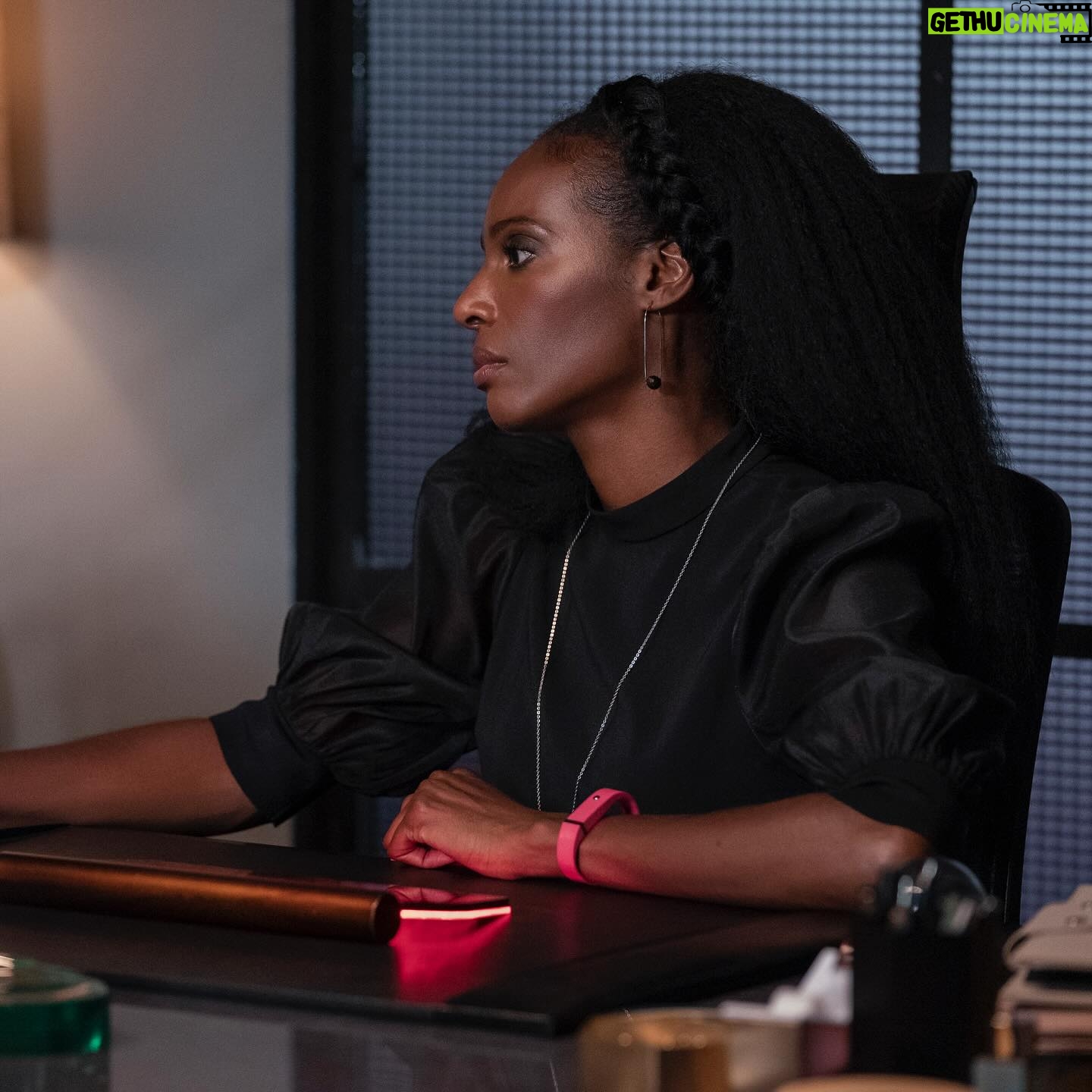 Zainab Johnson - 10.4K Likes - The many faces of Aleesha. All episodes of Upload Season 3 are out right now only on @primevideo
@uploadonprime
💇🏾♀️ : @kaayrosee.xo
💄: @gentille6