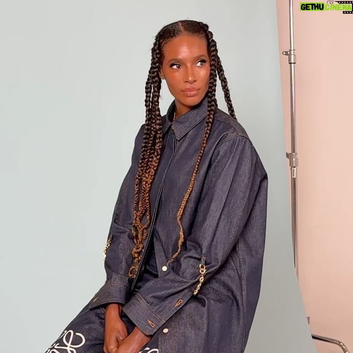 Zainab Johnson - 10.5K Likes - Really honored to be featured in @rollingstone new issue alongside @ramy @taylortomlinson @druski @catccohen @wolvesofglendale I was shocked when I got the call but Mashallah
Writer @itsme_agannn
Photographer @maju.rogo
Managing Editor @weinflash
Creative Director @joe_hutchinson
Director of Photography & Deputy Creative Director @emma.v.reeves
Hair @pdouble21
Makeup @merrellhollis
Denim @loewe