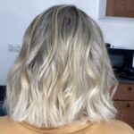 Zarina Golubtsova Instagram - Привет ребят❤️ Скоро Новый год и я уверена что каждая девушка хочет выглядеть потрясающи в эту сказочную ночь!🎄✨ Я хочу вам посоветовать фею красоты @_start_with_beauty_ Она не даст ваши волосы в обиду и сотворит чудо, как сделала она с Леночкой! Спасибо тебе огромное ❤️💋