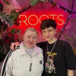 Zarina Golubtsova Instagram - Я очень рада что попала именно к этому мастеру @shevchenkoblck Я честно сомневалась на счет цвета (пойдет или не пойдет), но она с уверенностью сказала ДА! И была абсолютно права😍 В Новый год, новая я❤️🎄🎁