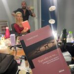 Zeta Douka Instagram - «Έχω κάτι να πω» κι έχουμε trailer! Έχουμε χαρά και αγωνία και περηφάνεια γι αυτή την ταινία που σύντομα θα σκάσει μύτη στις κινηματογραφικές αίθουσες. Ευχαριστώ όλους τους συντελεστές , έναν προς έναν, που με έκαναν να γελάσω τόσο πολύ τον προηγούμενο, εξαιρετικά ζεστό- Ιούλιο . Πέρασα φανταστικά μαζί τους, Τα γυρίσματα ήταν πραγματικά τα πιο αβίαστα και ευχάριστα που έχω ζήσει μακράν.. 🎬@stratosgg Είσαι μάγος και μάστορας μαζί -Μαγομάστορας δηλαδή. 🎬 @antinoosalmpanis Είσαι ο Τζίτζας των ονείρων μου. Ανυπομονώ να δει ο κόσμος πόσο αστείος μπορείς να είσαι ( γιατί όλο κάτι σοβαρά παίζεις τον τελευταίο καιρό..) Καλή μας επιτυχία! Μείνετε συντονισμένοι 🙏🏻 #movie #ehokatinapo #comingsoon #trailer #staytuned