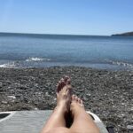 Zeta Douka Instagram - Χρόνια πολλά σε όλους! Ανάσταση στην καρδιά και τα μυαλά μας 🙏🏻🦋 #easter #astypalaia #family #friends