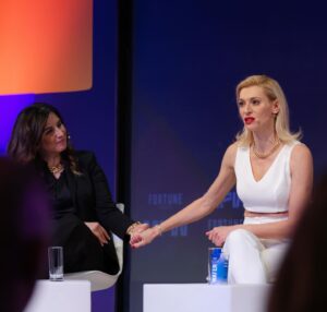 Zeta Douka Instagram - Την προηγούμενη Τρίτη πραγματοποιήθηκε το Most Powerful Women Summit 2024 , που οργάνωσε με μεγάλη επιτυχία και φέτος το @fortunegreece. 
Ήταν μία ημερίδα αφιερωμένη στην γυναικεία επιχειρηματικότητα όπου γυναίκες από όλους τους κλάδους , είχαμε την ευκαιρια να συναντηθούμε και να μοιραστούμε απόψεις και ιδέες για το παρόν και το μέλλον της δυναμικής μας παρουσίας στην ελληνική και παγκόσμια κοινωνία. 
Με την ιδιότητα μου κυρίως ως ιδρύτριας και προέδρου της ΜΚΟ ανάσα , που υποστηρίζει τους πάσχοντες από Διαταραχές Πρόσληψης Τροφής, είχα την χαρά να συναντηθώ επί και εκτός σκηνής, με την υπέροχη Λαμπρίνα Μπαρμπετάκη  @lab_399 , CEO της φαρμακευτικής @abbvie_greece , και να μιλήσουμε για την υποχρεωτική κατάρριψη των στερεοτύπων και των συνδρόμων που δυσκολεύουν το φύλο και την επαγγελματική μας πορεία, όπως το «Good Girl Syndrome», τονίζοντας ιδιαιτέρως την σημασία της γυναίκειας αλληλοϋποστηριξης  και αυτογνωσίας στην επαγγελματική και προσωπική μας εξέλιξη. 
Στο τέλος, υποσχεθήκαμε η μία στην άλλη να βρούμε τον χρόνο να γίνουμε φίλες, επισφραγίζοντας το με μια ζεστή μια εγκάρδια αγκαλιά. 
❤️
Ευχαριστώ πολύ το @fortunegreece και την @aparetzoglou για την πρόσκληση καθως και την καταπληκτική συντονίστρια της συζήτησής μας @ioan_thom , που μας επέτρεψε να … παρασυρθούμε και να γίνουμε μια όμορφη παρέα. 
Ευχαριστώ πολύ και τη φίλη μου @kiapap1 , που πάντα ξέρει να φέρνει σε επαφή ανθρώπους με κοινούς στόχους κι ενδιαφέροντα ❤️ 
Και του χρόνου , με ακόμη μεγαλύτερα επιτεύγματα για ακόμη περισσότερες γυναίκες! 

#fortunegreece #mostpowerfulwomensummit2024 #womenempowerment #womensupportingwomen