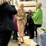 Zeta Douka Instagram - Ποιος είναι ο λόγος να θαυμάζεις μια γυναίκα; Η Δύναμή της, Η τόλμη της, Η ανθεκτικότητα της, Η αυτοθυσία της για έναν μεγάλο σκοπό, Η Υπεράσπιση των δικαιωμάτων της και των δικαιωμάτων άλλων γυναικών , Η Επιμονή της να πηγαίνει κόντρα στο κατεστημένο όταν αυτό όχι μόνο την δυσκολεύει αλλά επί της ουσίας την κακοποιεί; Είναι όλα! Και μπορεί στην πορεία των χρόνων να άλλαξαν κάποια από τα παραδοσιακά πρότυπα των ρόλων και ολοένα και περισσότερες γυναίκες να βρίσκονται στη πρώτη γραμμή λήψης αποφάσεων που αφορούν την παγκόσμια κοινότητα, ο αγώνας ομως για ουσιαστική ισότητα ειναι μακρύς κι οφείλει να συνεχιστεί. Οι σύγχρονες κοινωνίες μόνο να κερδίσουν έχουν αν μας εμπιστευτούν και μας αγκαλιάσουν όπως μας αρμόζει. Ευχαριστώ το Ενιαίο Παράρτημα Νέας Ιωνίας, Νέας Φιλαδέλφειας-Νέας Χαλκηδόνας, Ηρακλείου και Μεταμόρφωσης (Ν.Ι.Φ.Η.Μ.) της Ελληνικής Αντικαρκινικής Εταιρείας (Ε.Α.Ε.) για το τιμητικό βραβείο ανήμερα της παγκόσμιας ημέρας της γυναίκας. Ευχαριστώ για τα υπέροχα λόγια, τις ζεστές αγκαλιές και την αγάπη σας . Θα τα ξαναπούμε σύντομα! Φωτογραφίες : Παναγιώτα Σούγια #internationalwomensday #womenempowerment #womensupportingwomen #equality